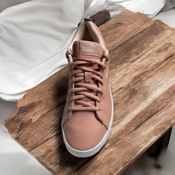 PUMA Smash V2 Women’s Leather Sneakers | Peach Beige | Size 7.5 | SoftFoam - Picture 2 of 6